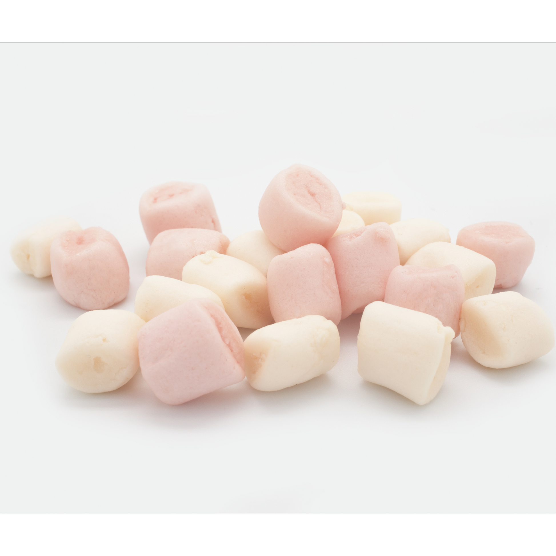 Leckere, süße Schaumwaren, garantiert ohne Gelatine - die Veganen Marshmallows Mini in pink und weiss von planeo.