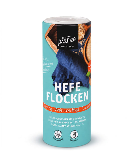 Die leckeren Hefeflocken von planeo gibt es jetzt auch in der praktischen 80g-Streudose! Ideal als veganer Parmesan-Ersatz oder einfach nur als Würzmittel, darf die edle Dose auf keinem Esstisch mehr fehlen.